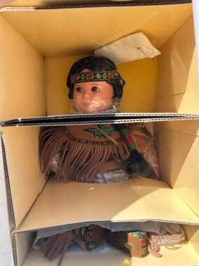 NIB Danbury Mint Native American Doll Brave and Free Artaffects By Perillo 1992